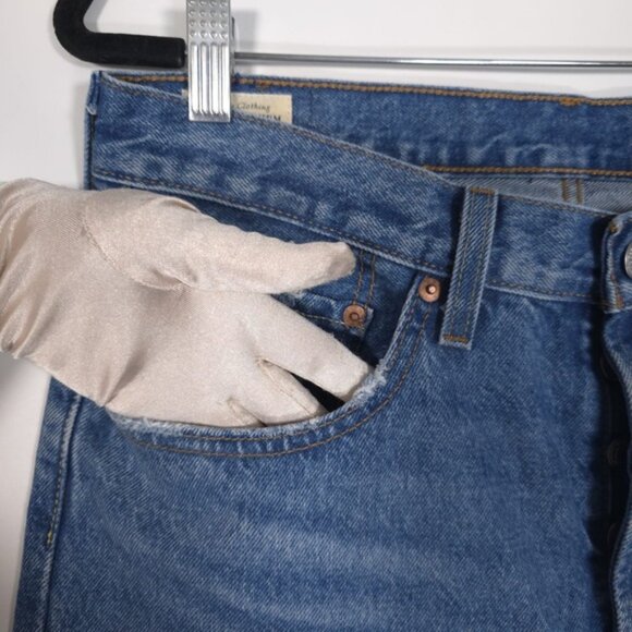 LEVI’S PREMIUM 501 Women’s Button Fly Distressed Jeans Straight Cotton 30x30 - Picture 12 of 16